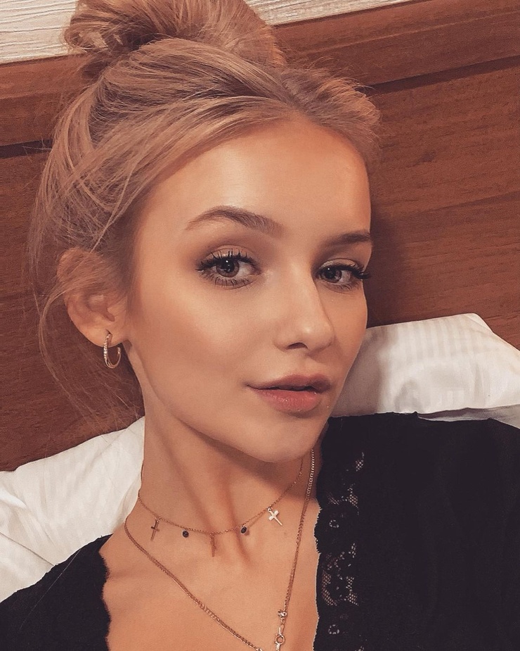 Adrianna Koperska Adrianna Koperska