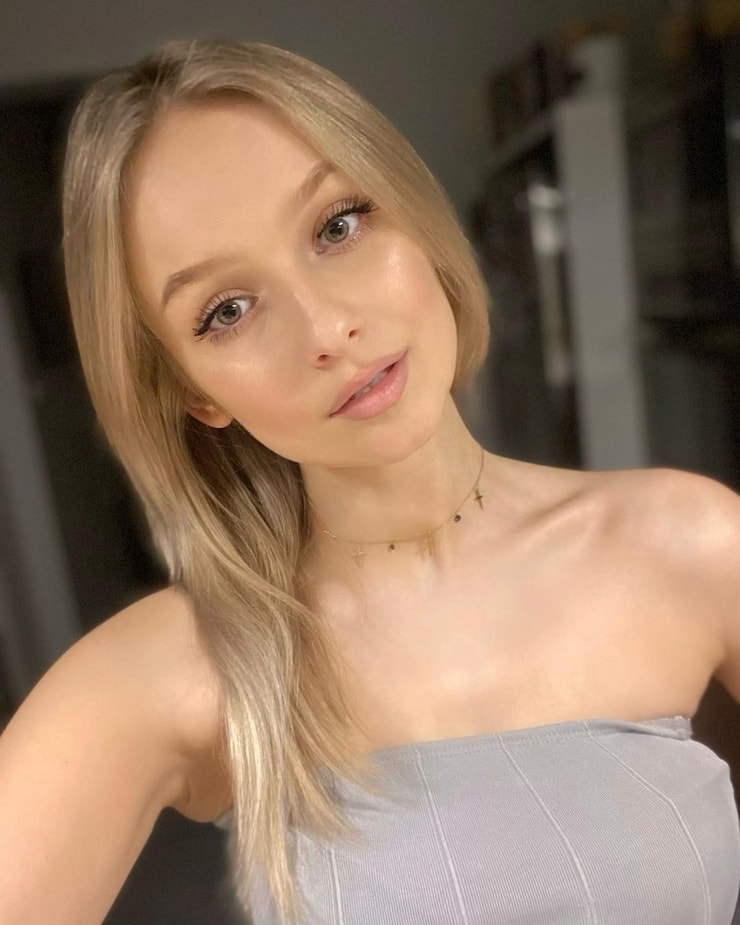 Adrianna Koperska Adrianna Koperska