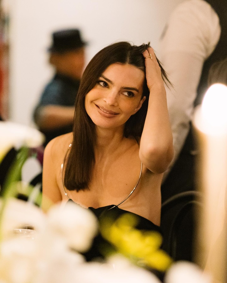 Emily Ratajkowski