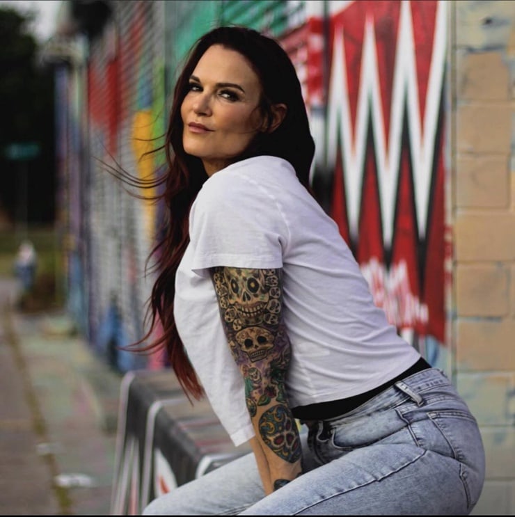 Picture of Amy Dumas