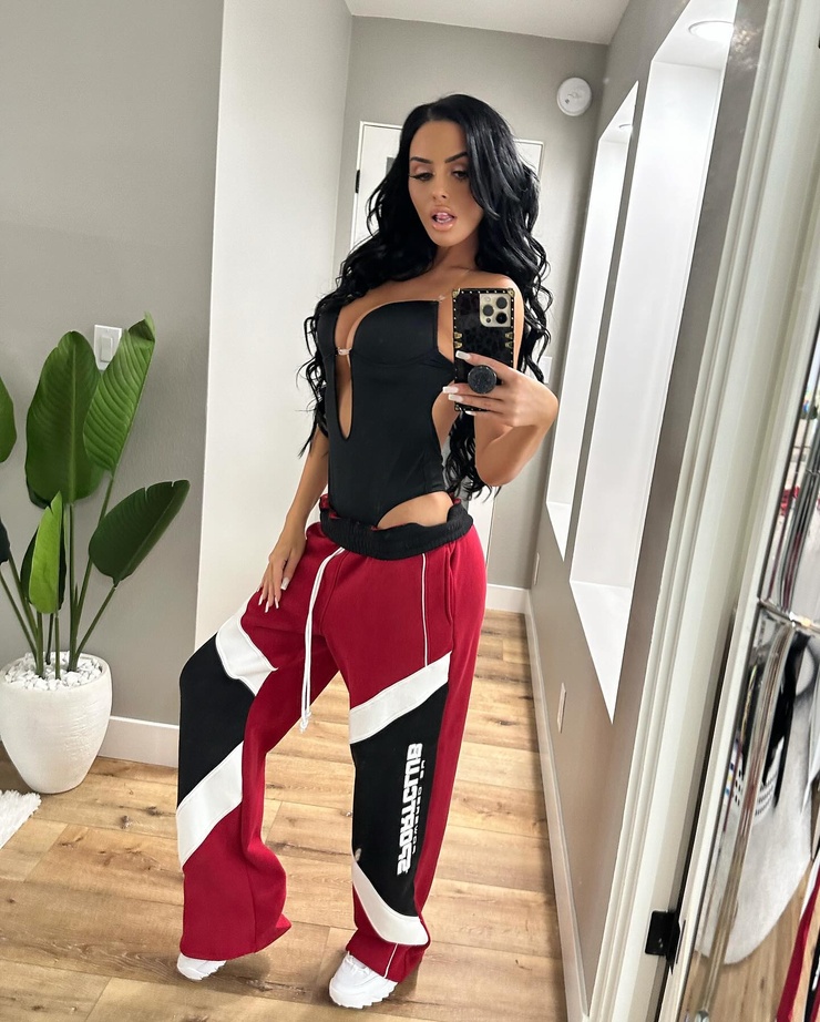 Abigail Ratchford