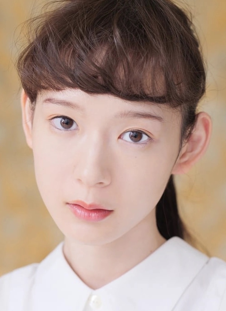 Moeka Hoshi