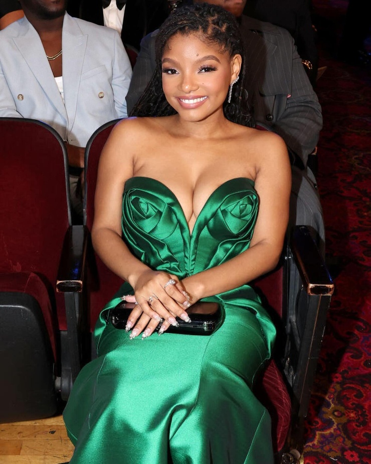 Halle Bailey Halle Bailey