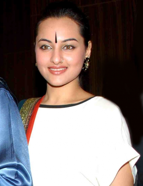 Sonakshi Sinha Sonakshi Sinha
