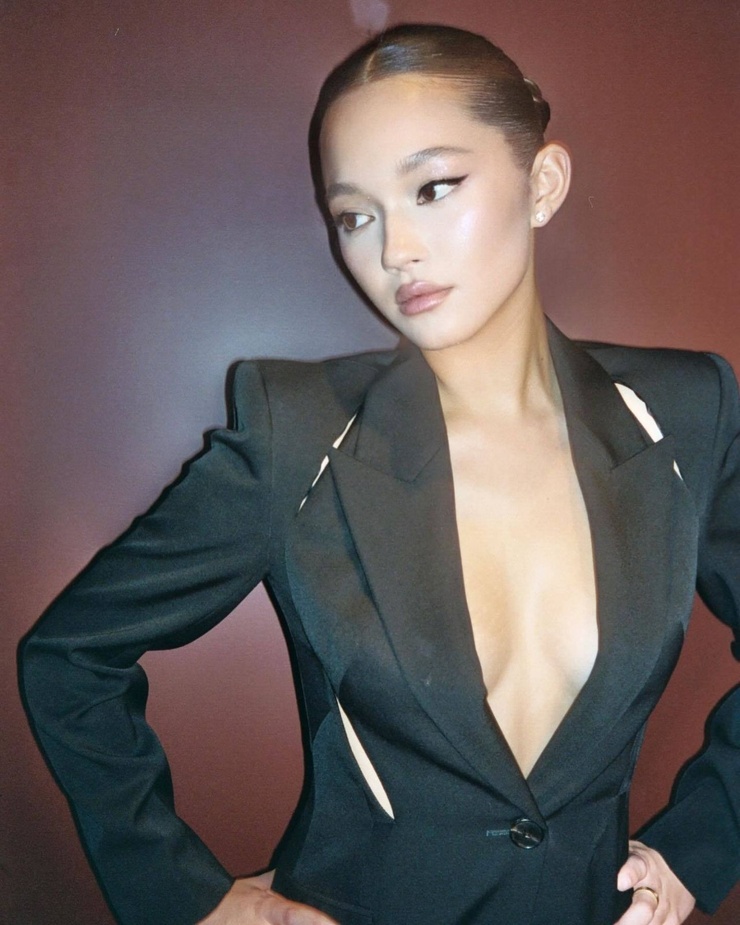 Lily Chee Lily Chee