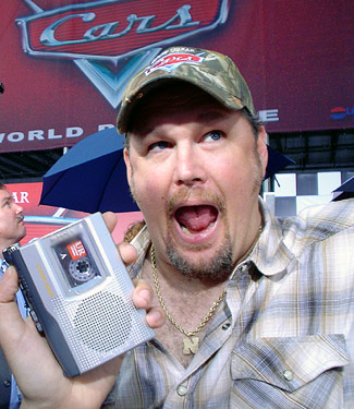Larry The Cable Guy