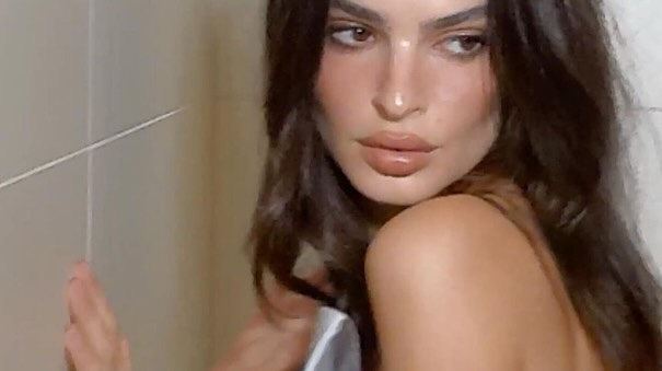 Emily Ratajkowski