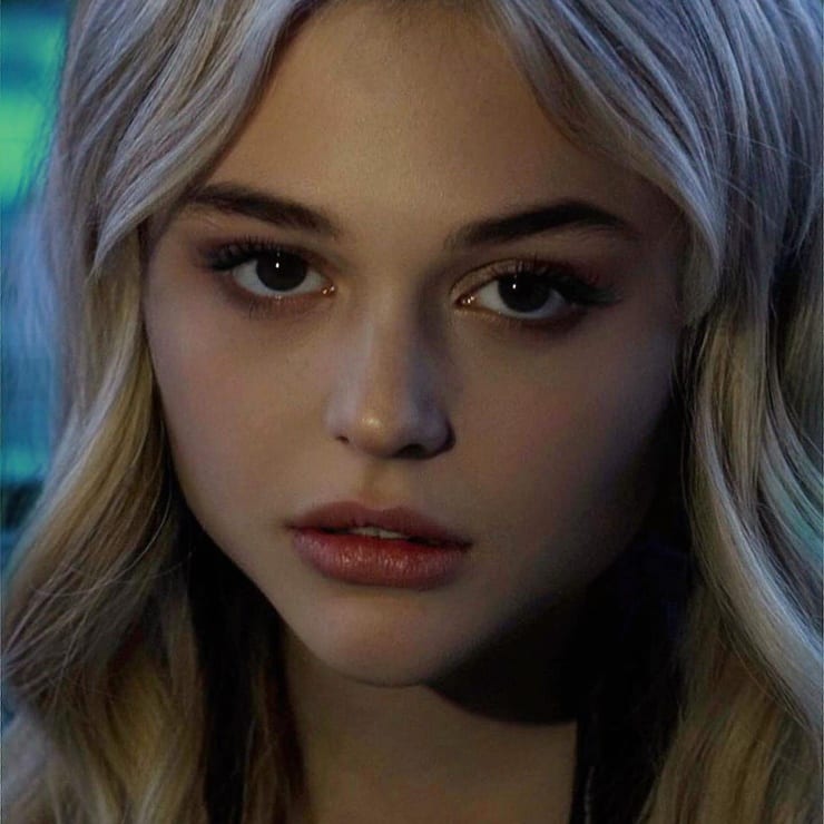 Emily Alyn Lind