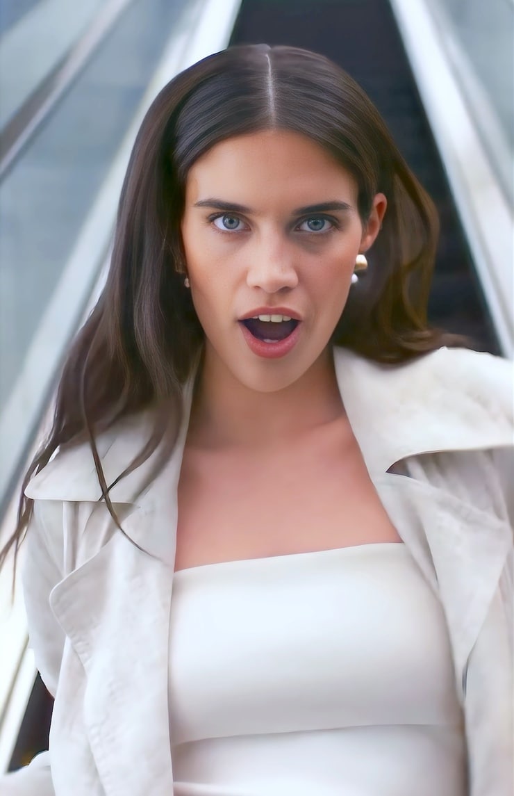 Sara Sampaio Sara Sampaio