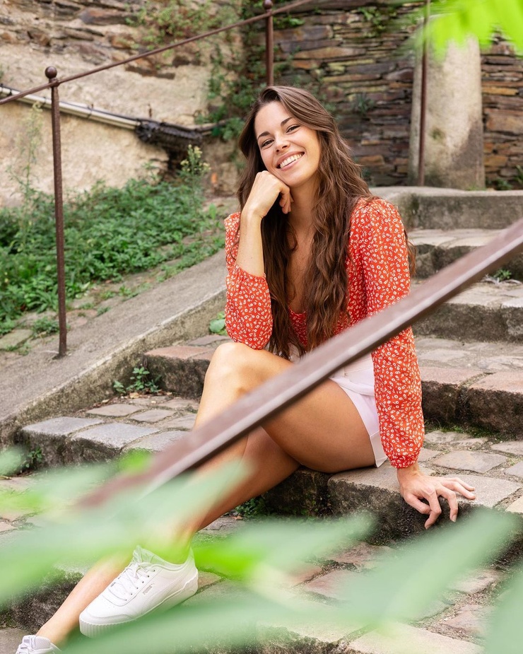 Clémence Ménard Clémence Ménard