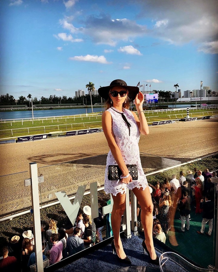 via Instagram (@ela.kawalec)