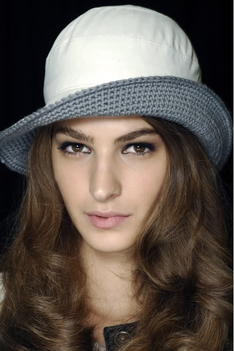 Emina Cunmulaj Emina Cunmulaj