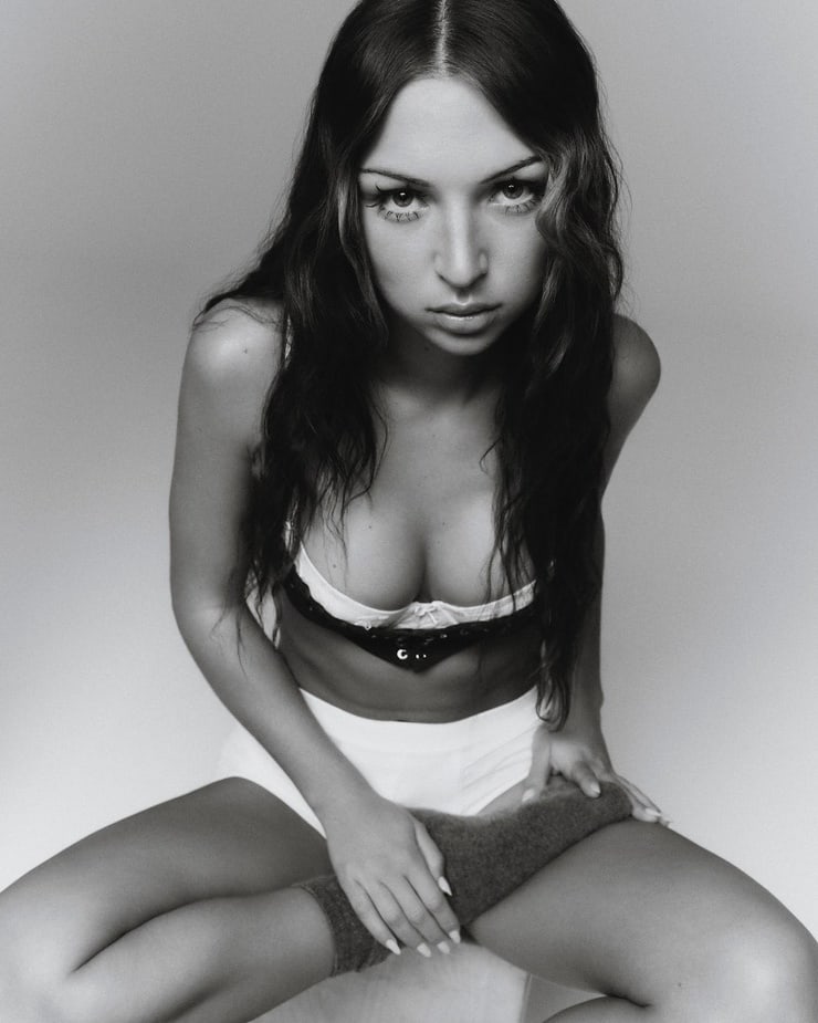 Eva Queen Eva Queen