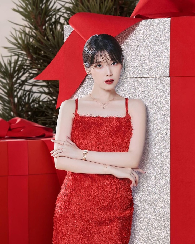 IU