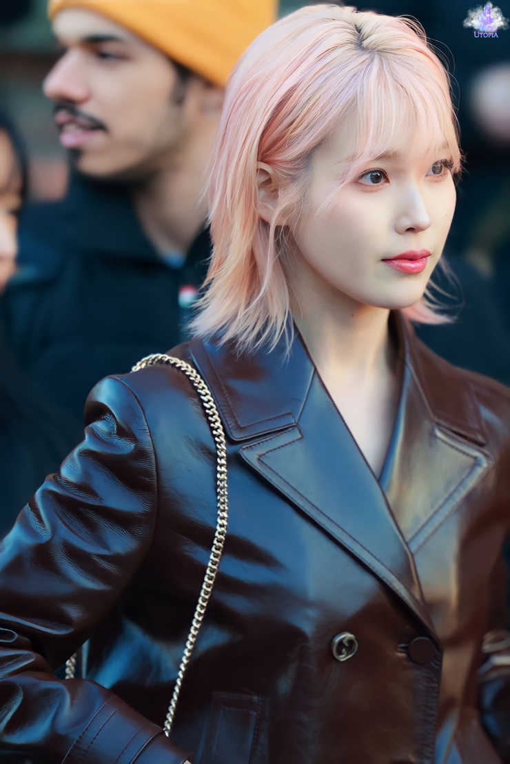 IU