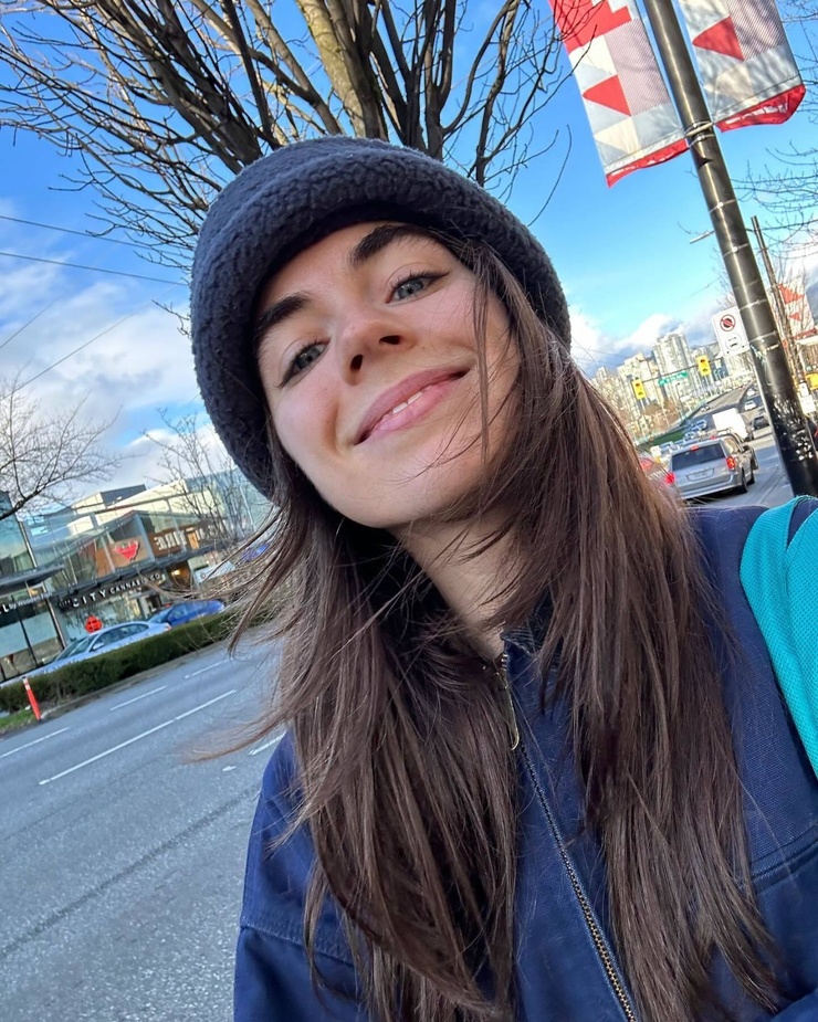 Sarah Desjardins Sarah Desjardins