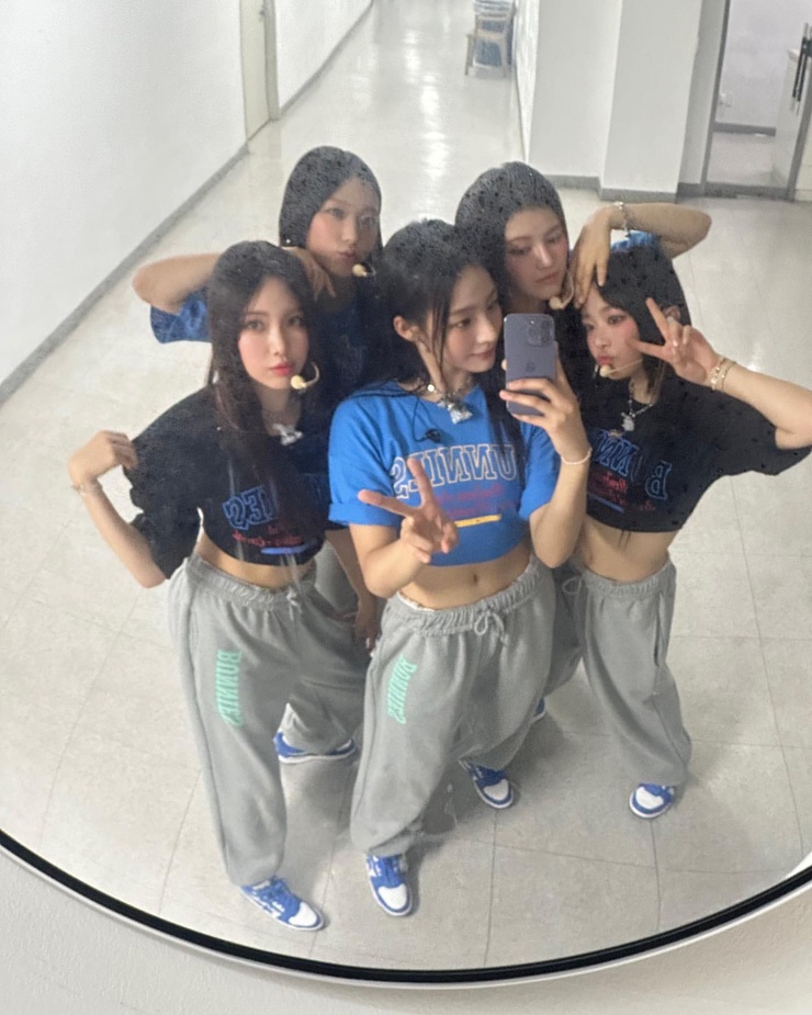 NewJeans