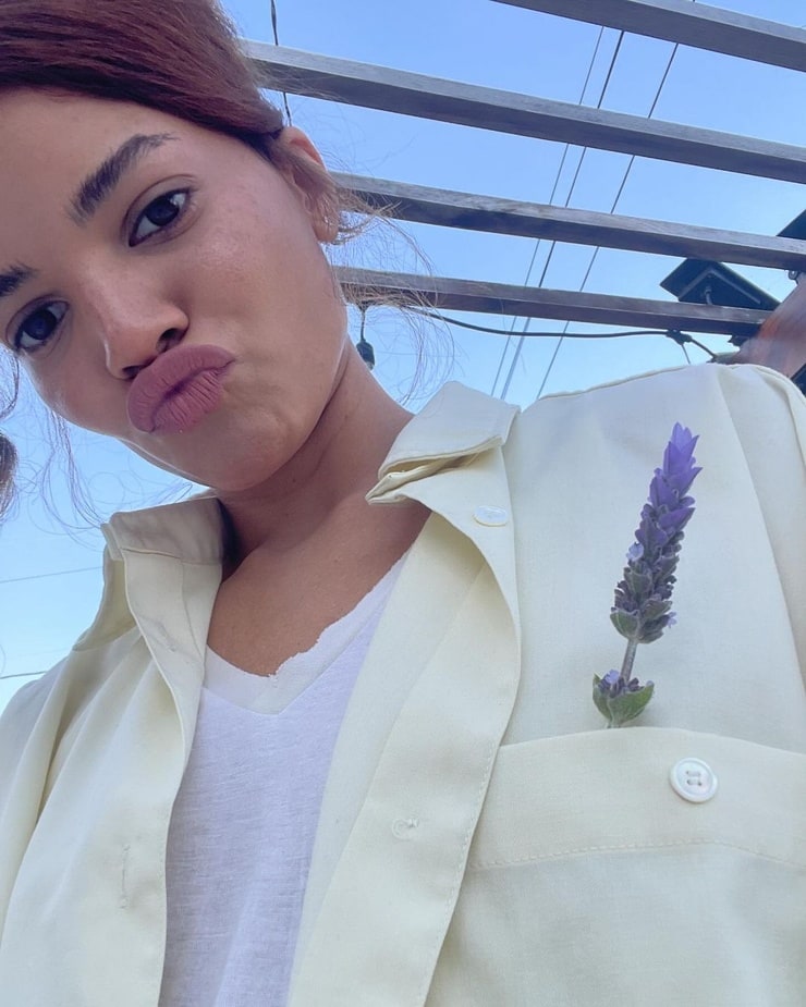 Leslie Grace