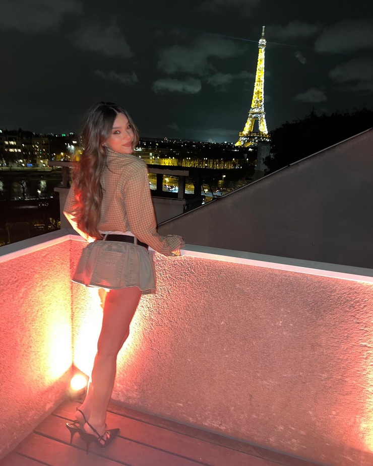Hailee Steinfeld Hailee Steinfeld