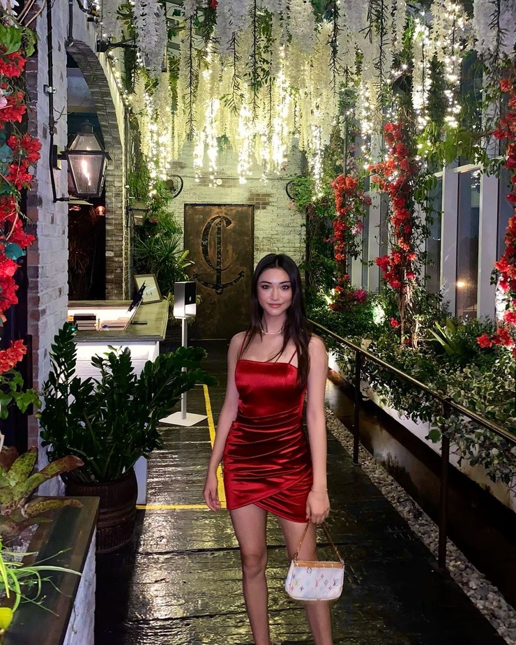 Anna Aya