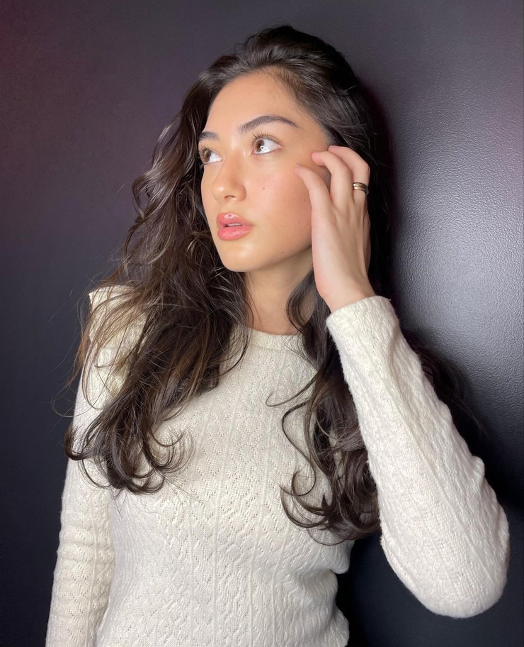 Anna Aya