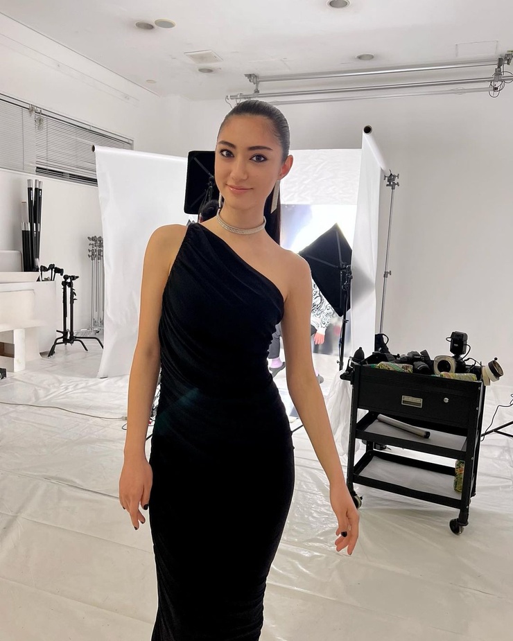 Anna Aya