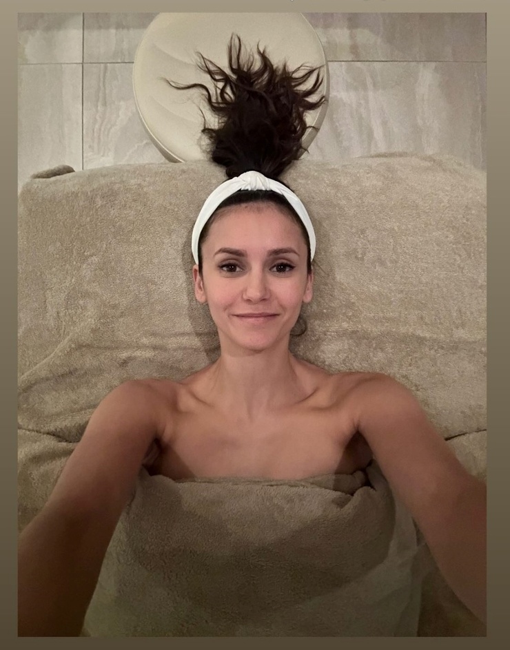 Nina Dobrev Nina Dobrev