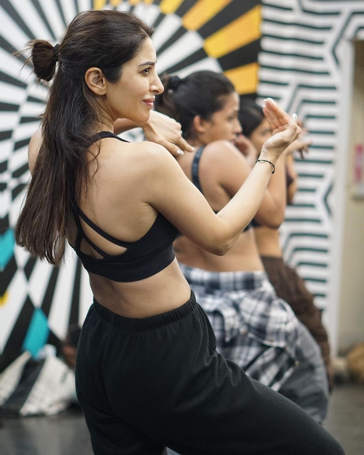 Sophie Choudry