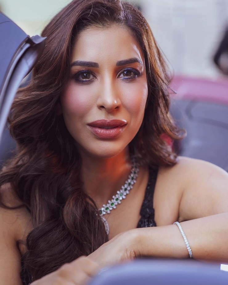 Picture of Sophie Choudry