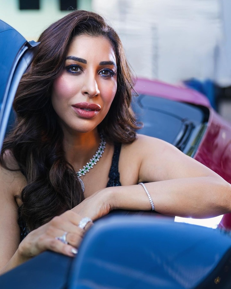 Sophie Choudry