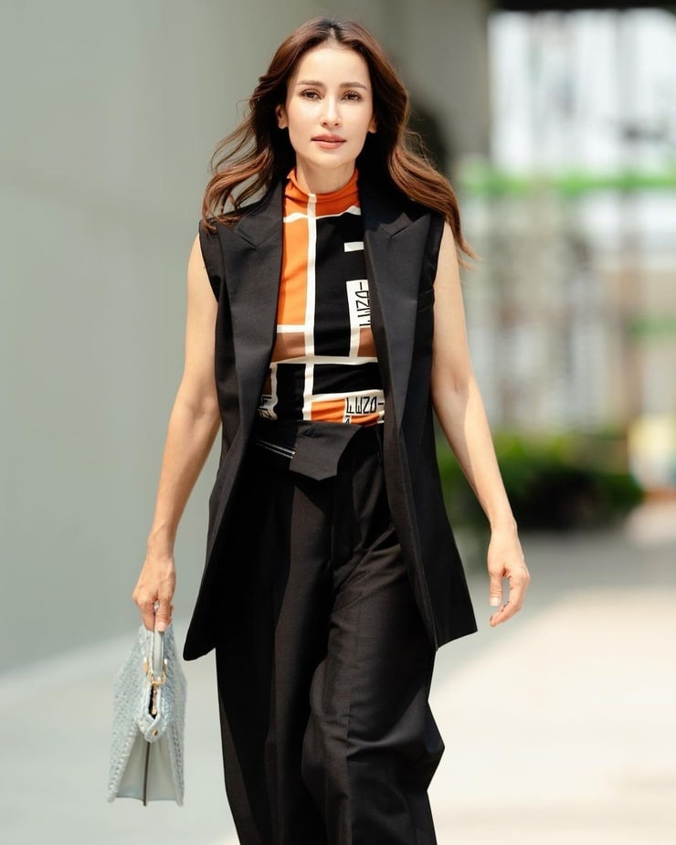 Ann Thongprasom