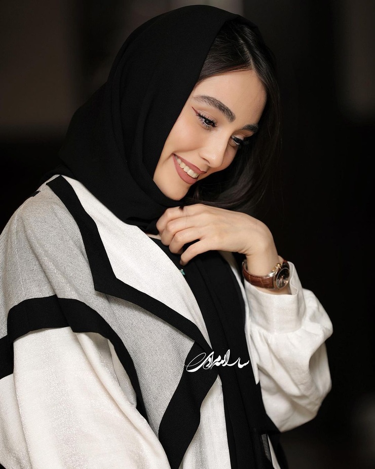Mobina Tabaee