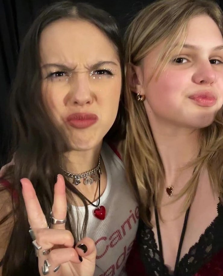 Olivia Rodrigo Olivia Rodrigo