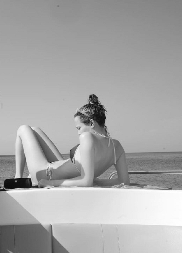 Iris Apatow