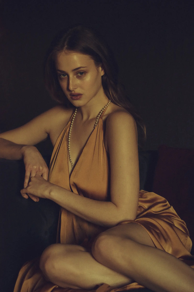 Anna Van Patten Anna Van Patten