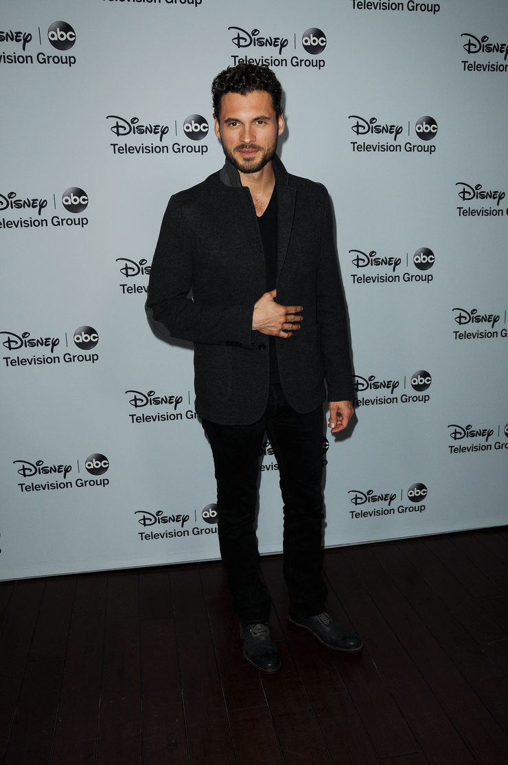 Adan Canto