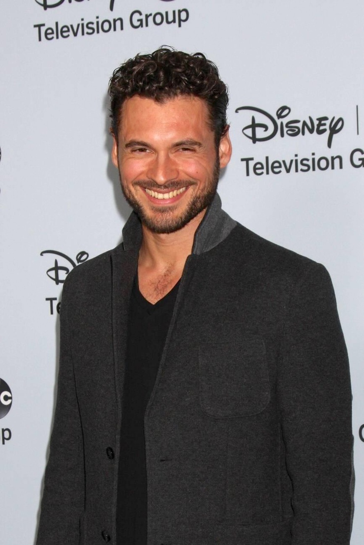 Adan Canto