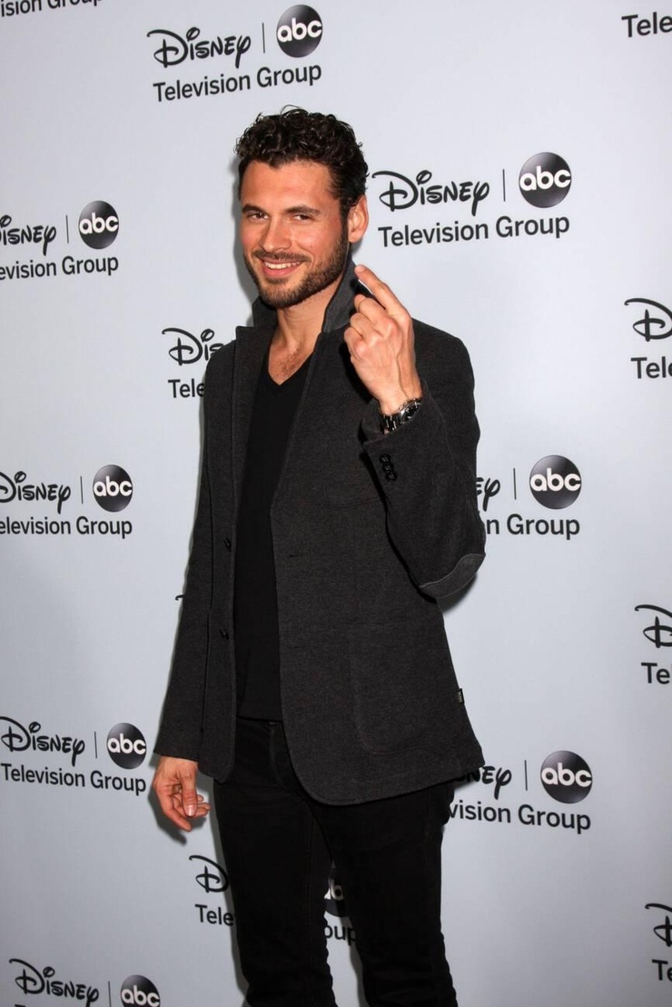 Adan Canto