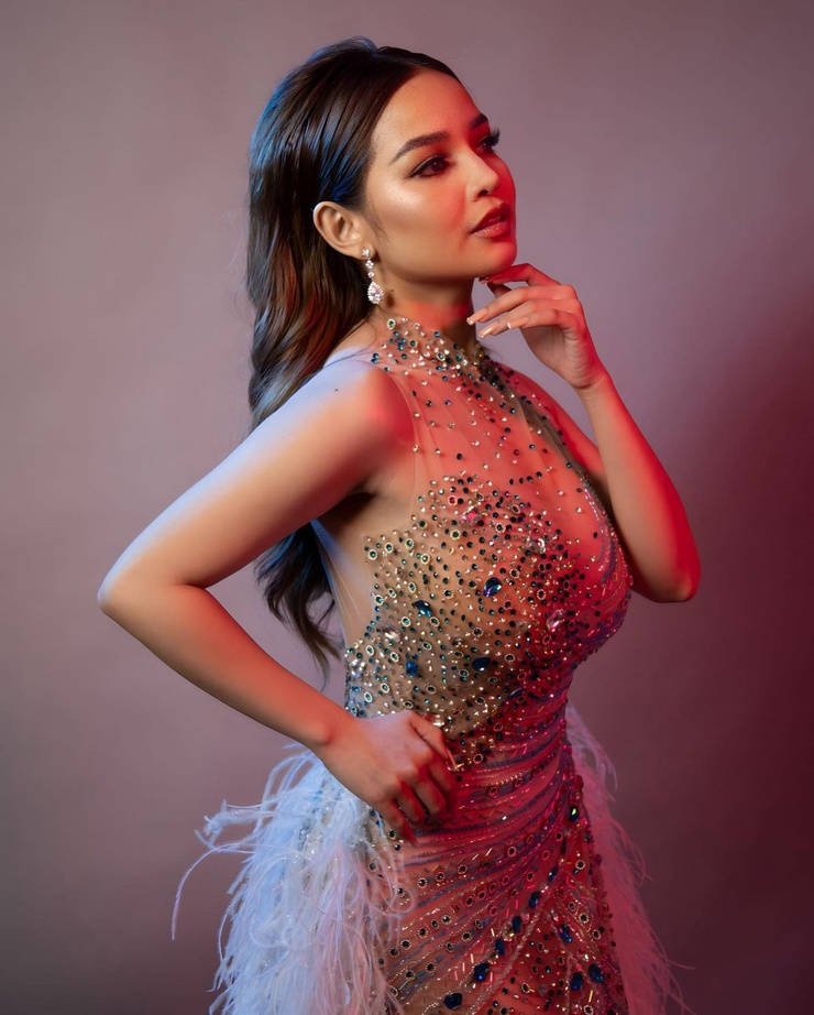 Xyriel Manabat