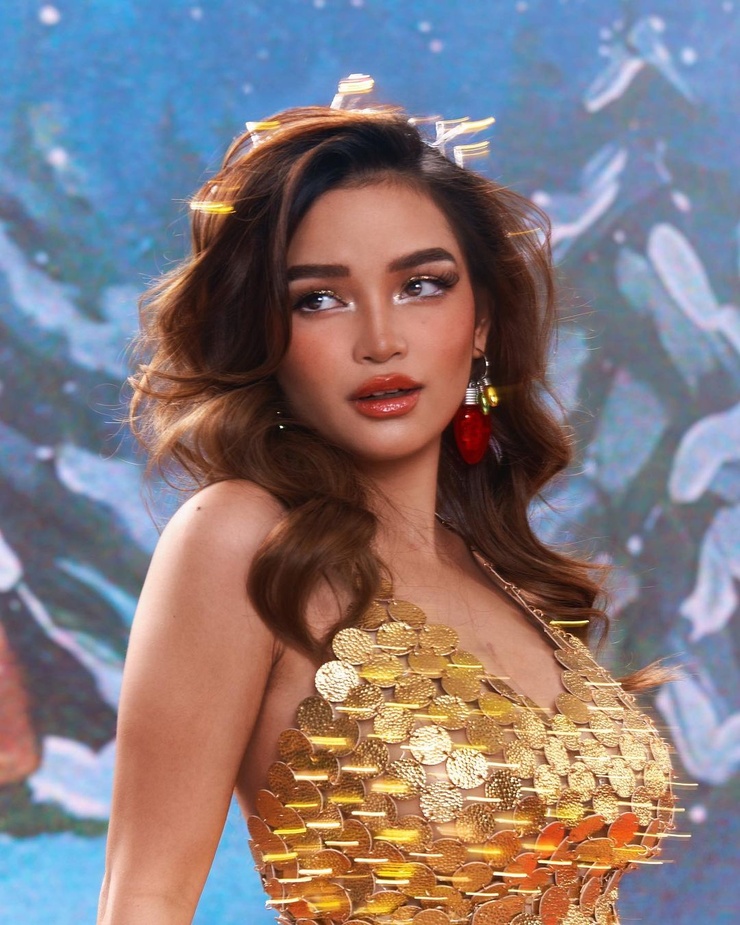 Xyriel Manabat