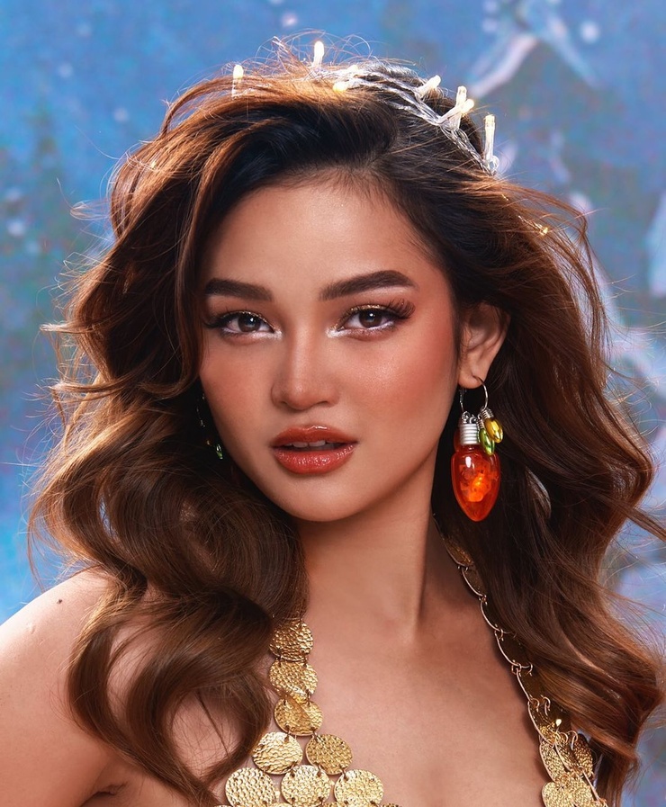 Xyriel Manabat