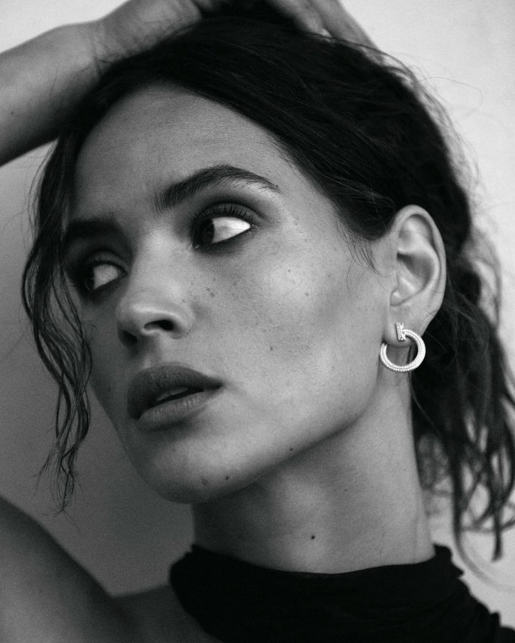 Adria Arjona