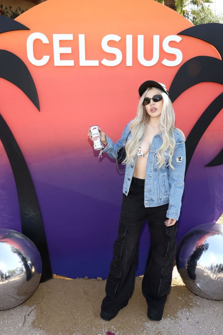 Ava Max