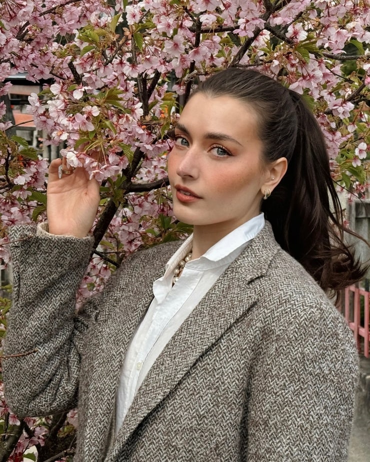 Jessica Clements