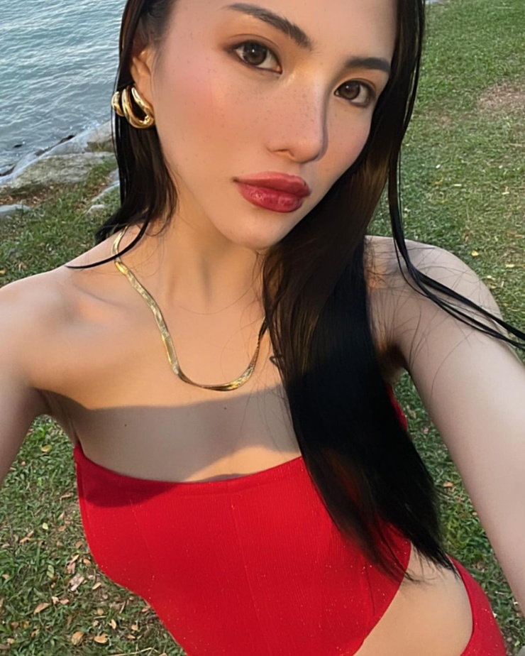 Caira Lee