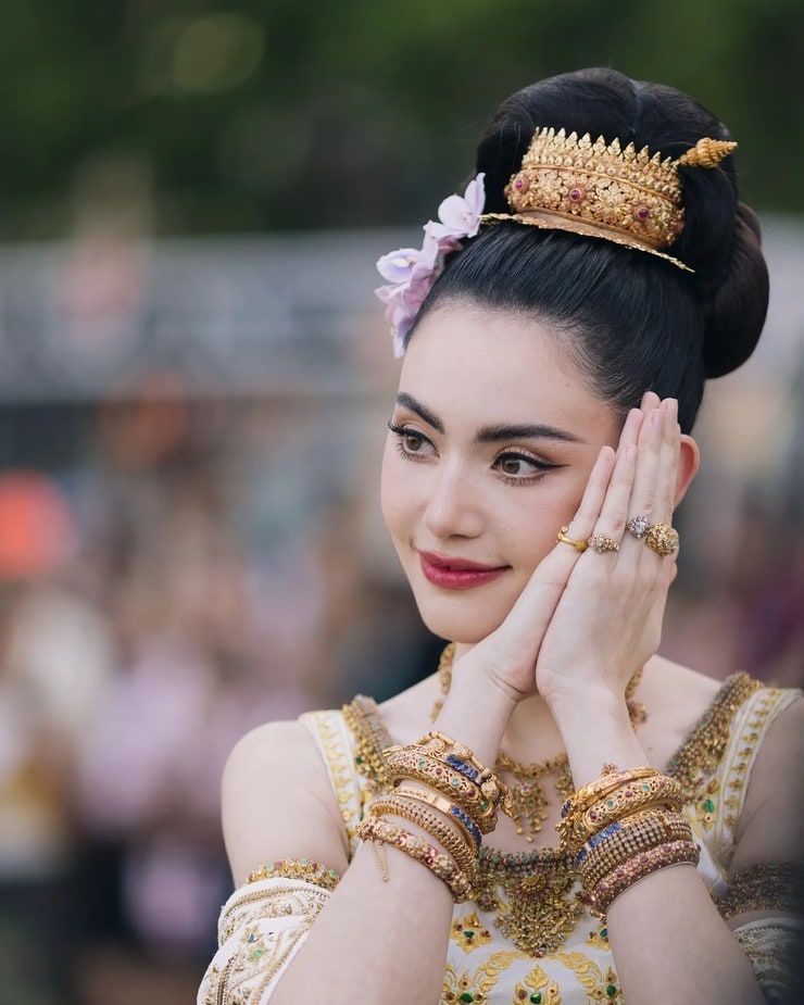 Davika Hoorne