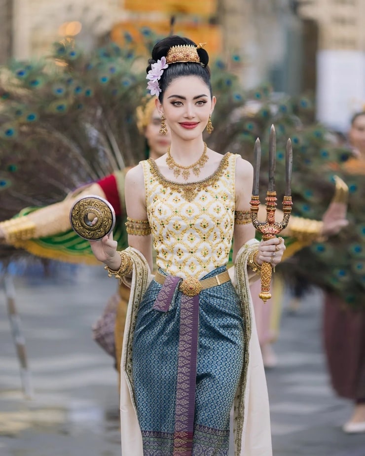 Davika Hoorne