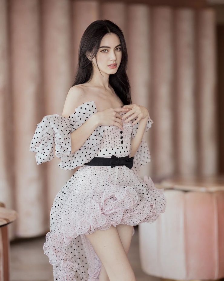 Davika Hoorne