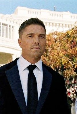 Eric Winter