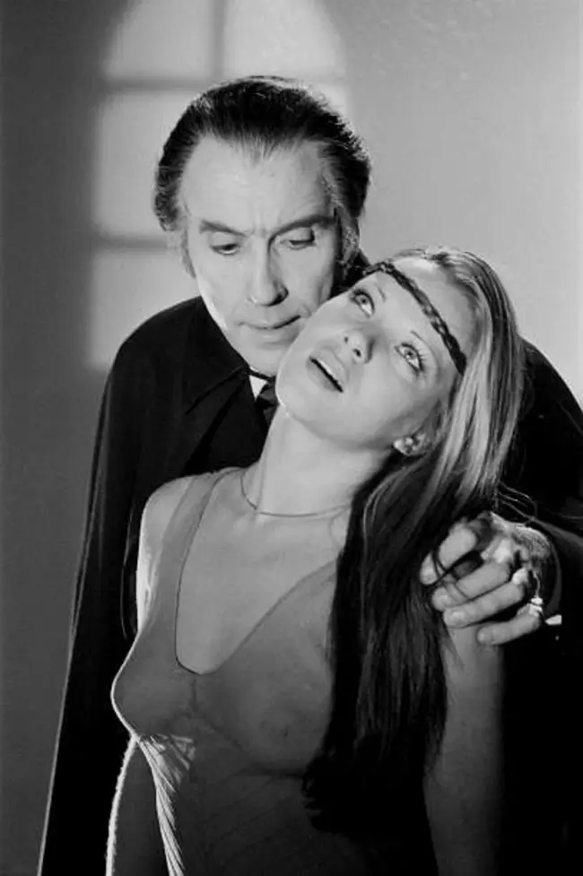 Dracula A.D. 1972